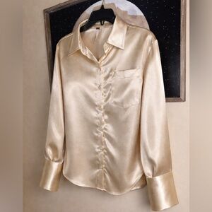 NWT Free People "Shooting For The Moon" Buttondown in the color Sand. Size XS.